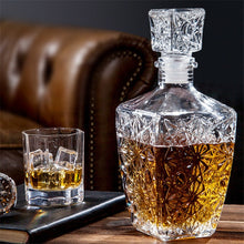 Charger l&#39;image dans la galerie, Carafe en verre transparent créatif pour whisky
